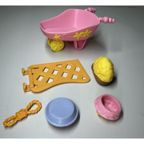 Littlest Pet Shop LPS Hungriest Pig & Cow Playset, Accessories Only, Replacement - Picture 5 of 5